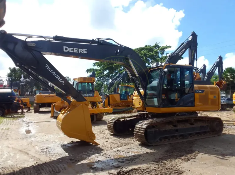 Escavadeira John Deere  200G 2022 - Imagem 2
