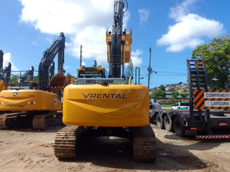Escavadeira John Deere  200G 2022 - Imagem 3