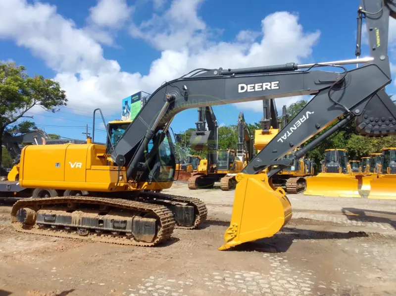 Escavadeira John Deere  200G 2022 - Imagem 4