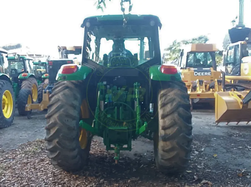 Trator agrícola John Deere 6110J 2022 - Imagem 5