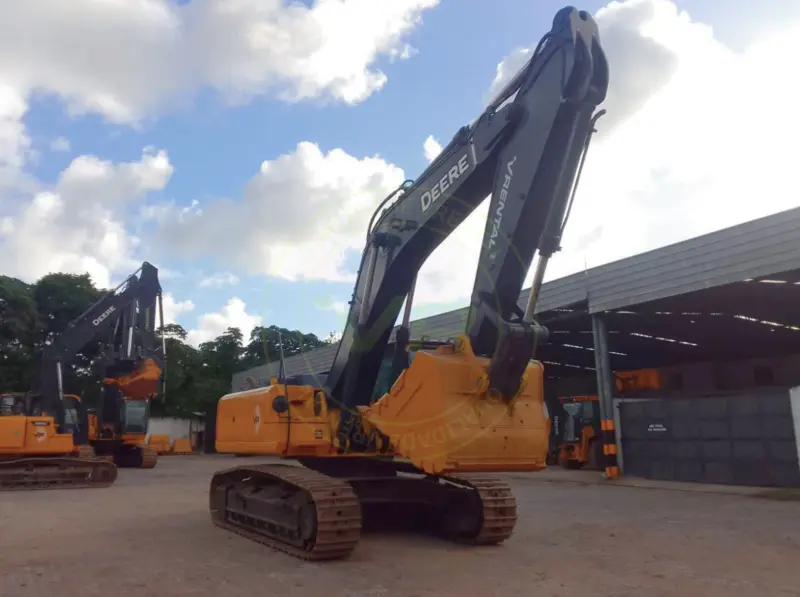 Escavadeira John Deere 350GLC 2022 - Imagem 6