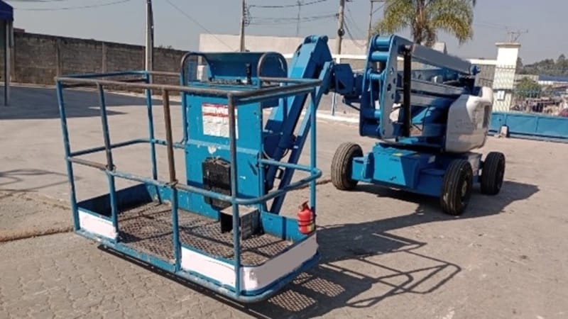 Plataforma elevatória Genie Z4525DC 2009 - Imagem 2