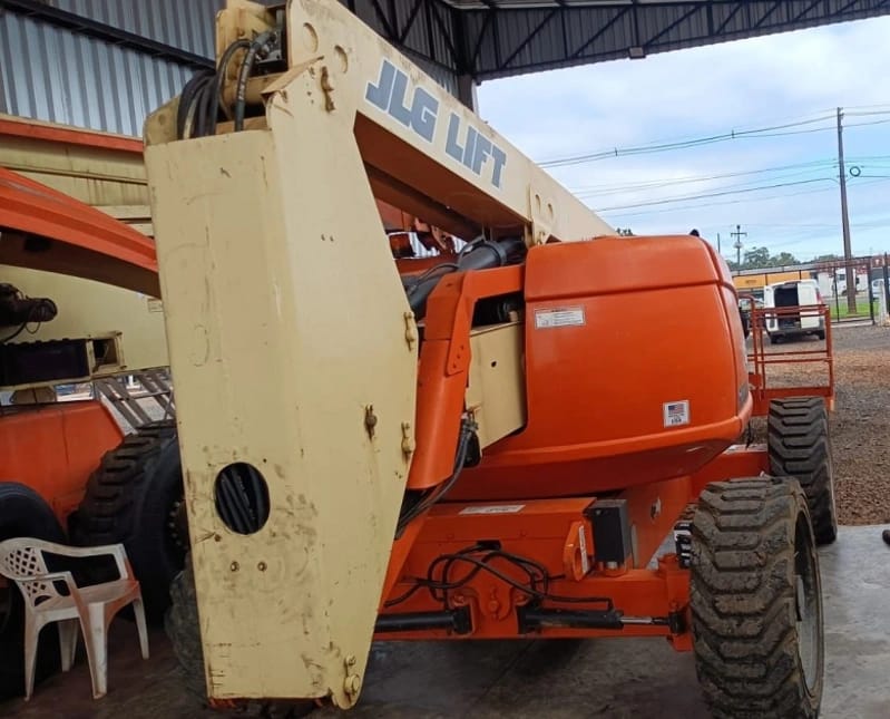 Plataforma elevatória JLG 600 AJ 2006 - Imagem 2