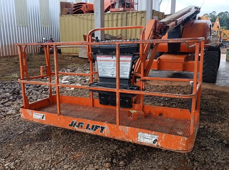 Plataforma elevatória JLG 600 AJ 2006 - Imagem 4
