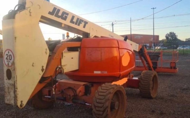 Plataforma elevatória JLG 600 AJ 2006 - Imagem 5