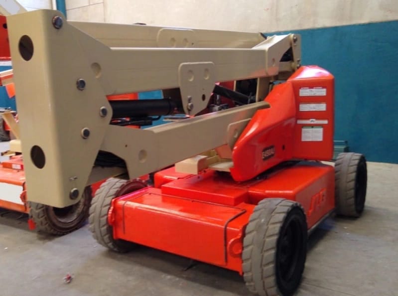 Plataforma elevatória JLG E450 AJ 2010 - Imagem 2