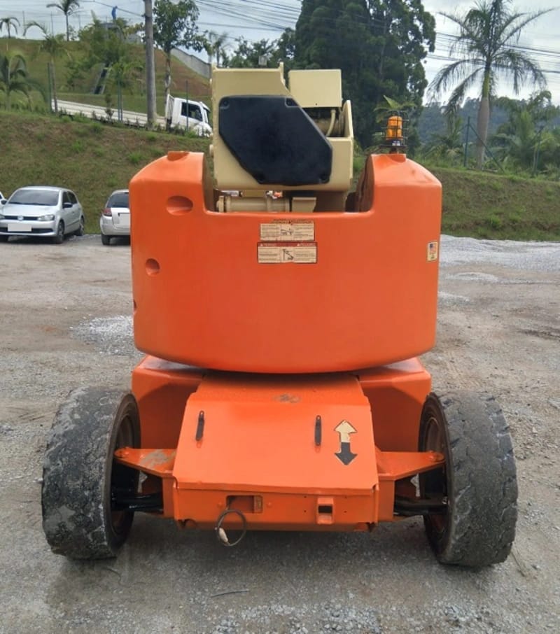 Plataforma elevatória JLG E450 AJ 2010 - Imagem 4