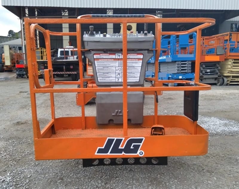 Plataforma elevatória JLG E450 AJ 2010 - Imagem 5