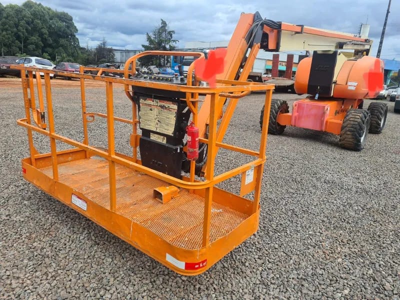 Plataforma elevatória JLG 800A 2008 - Imagem 1