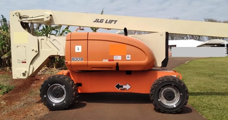 Plataforma elevatória JLG 800A 1999 - Imagem 2