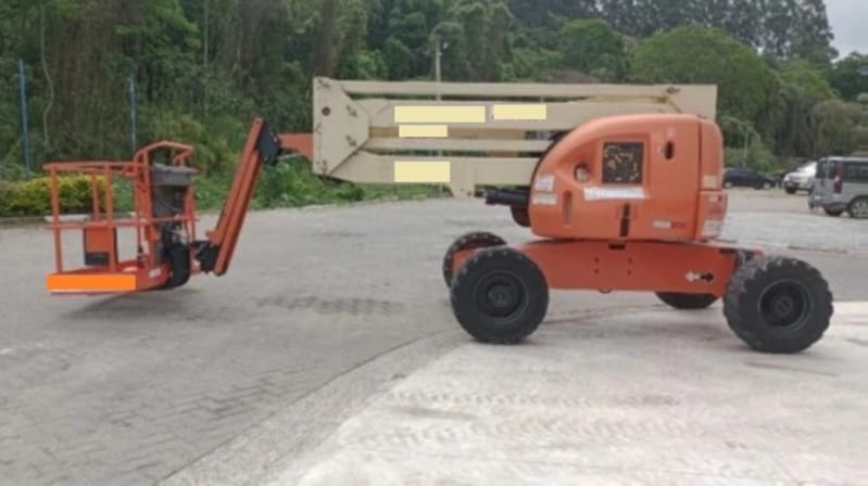 Plataforma elevatória JLG 450 AJ 2014 - Imagem 1