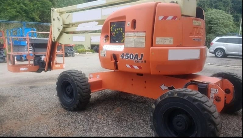 Plataforma elevatória JLG 450 AJ 2014 - Imagem 2
