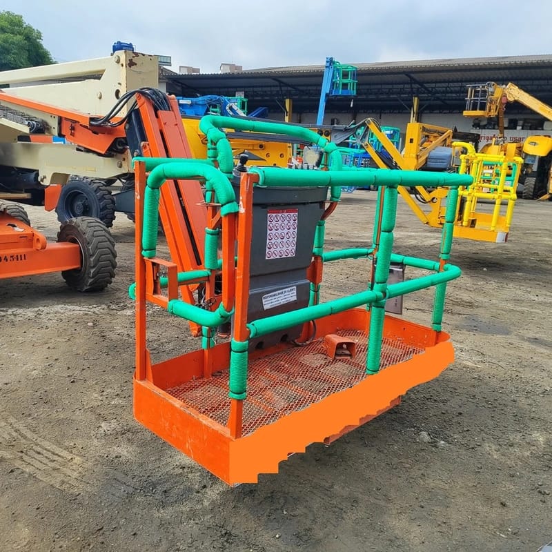 Plataforma elevatória JLG 450 AJ 2010 - Imagem 1