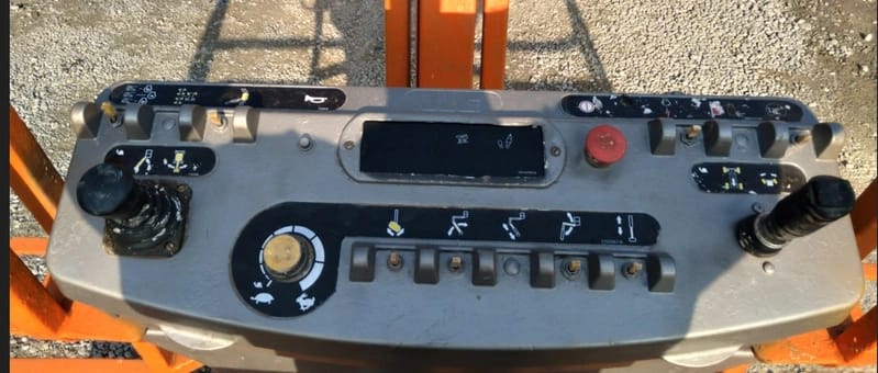 Plataforma elevatória JLG 450 AJ 2010 - Imagem 2