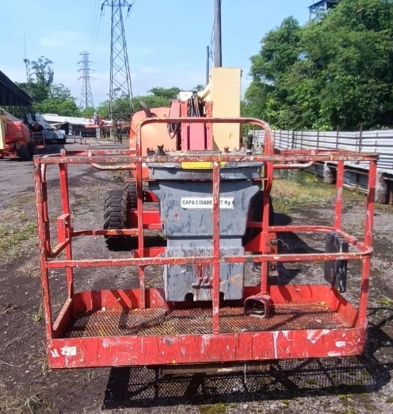 Plataforma elevatória JLG 450 AJ 2013 - Imagem 2