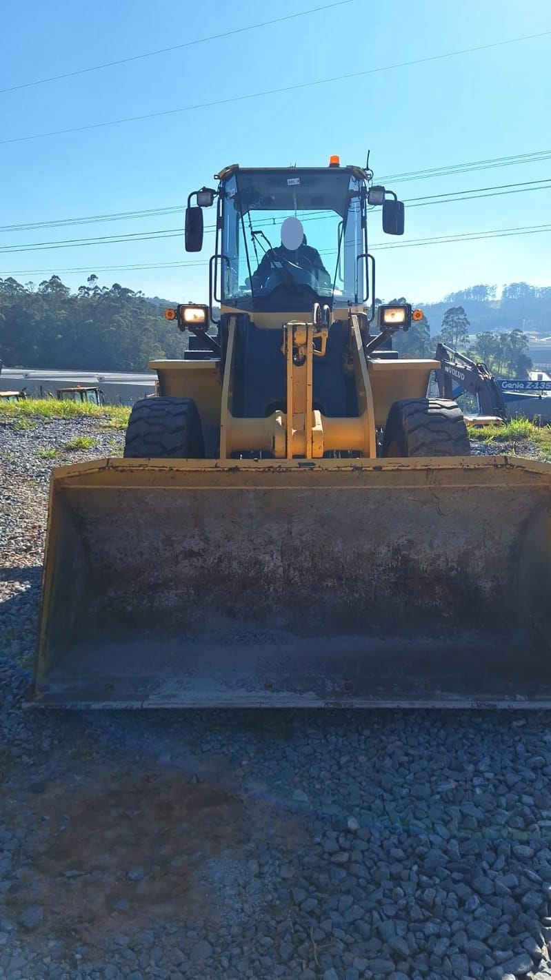 Pá Carregadeira Komatsu WA200-5 2016 - Imagem 2