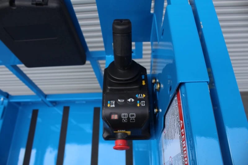 Plataforma elevatória Genie GS3246 2001 - Imagem 5