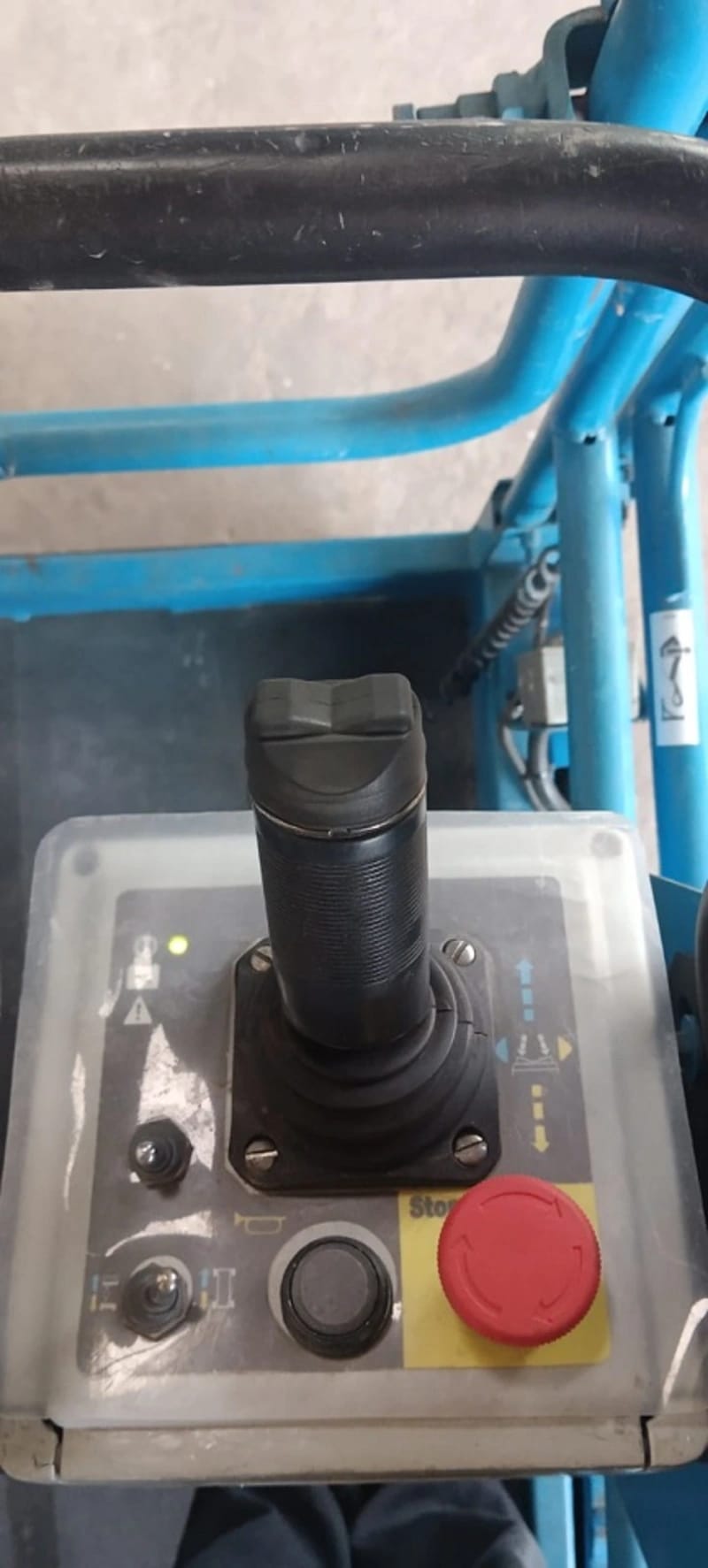 Plataforma elevatória Genie GS 2646 1999 - Imagem 4