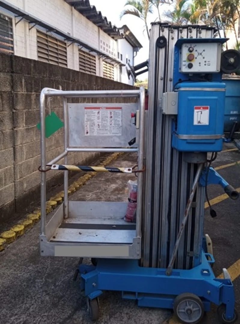 Plataforma elevatória Genie AWP 30S 1999 - Imagem 3