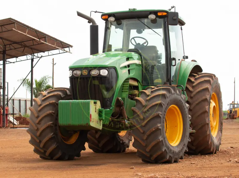 Trator agrícola John Deere 7230 J 2019 - Imagem 7