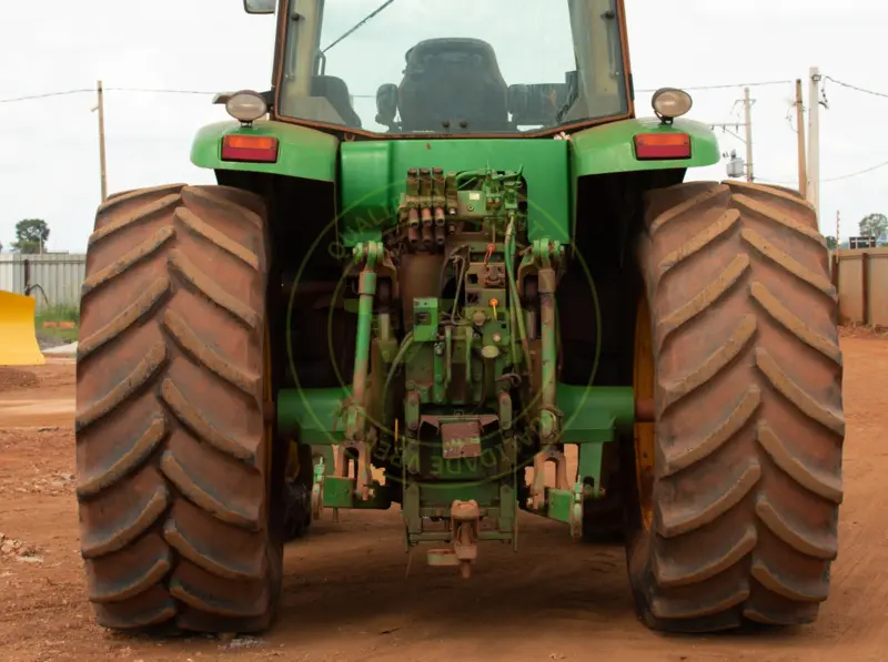 Trator agrícola John Deere 7230 J 2019 - Imagem 9