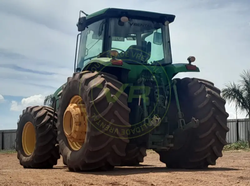 Trator agrícola John Deere 7230 J 2018 - Imagem 4