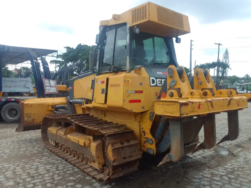 Trator de esteira John Deere 700J XLT PAT 2022 - Imagem 7
