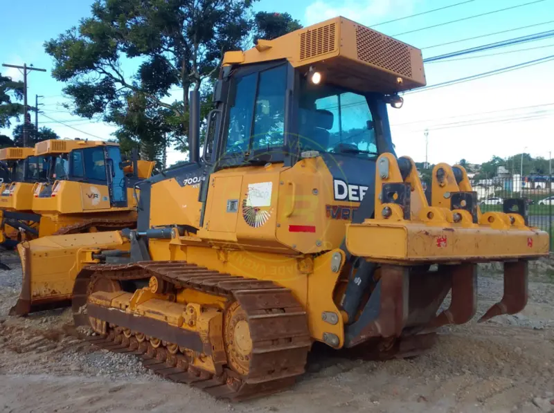Trator de esteira John Deere 700J XLT PAT 2021 - Imagem 4