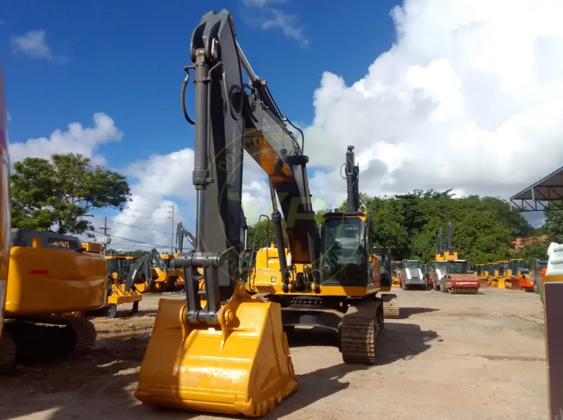 Escavadeira John Deere 350GLC 2021 - Imagem 2
