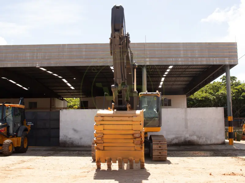 Escavadeira John Deere 350GLC 2022 - Imagem 7