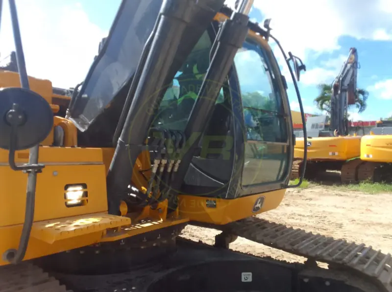 Escavadeira John Deere  200G 2021 - Imagem 1