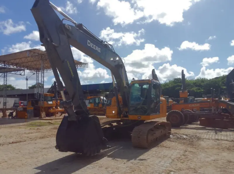 Escavadeira John Deere  200G 2021 - Imagem 7