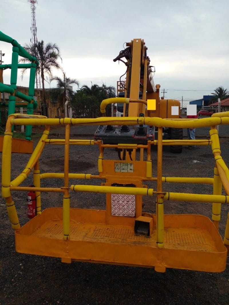 Plataforma elevatória Haulotte HA260PX 2012 - Imagem 1