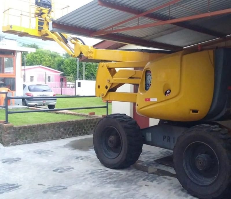 Plataforma elevatória Haulotte HA 16 PX 2004 - Imagem 1