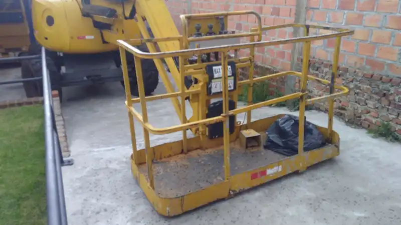 Plataforma elevatória Haulotte HA 16 PX 2004 - Imagem 2