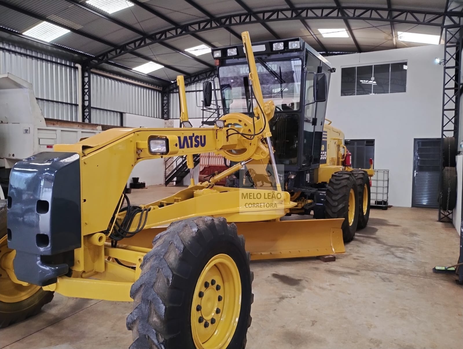 Motoniveladora Komatsu GD555 2011 - Imagem 5