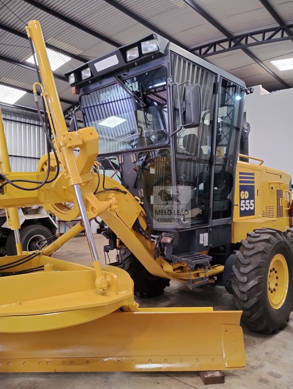 Motoniveladora Komatsu GD555 2011 - Imagem 7