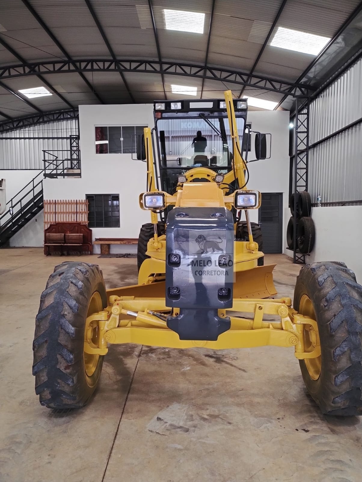 Motoniveladora Komatsu GD555 2011 - Imagem 11