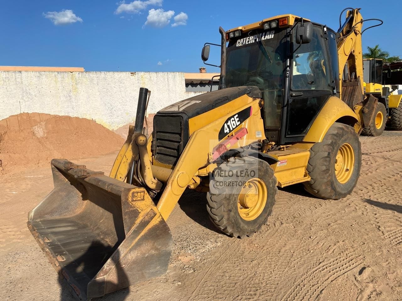 Retroescavadeira Caterpillar 416E 2014 - Imagem 2
