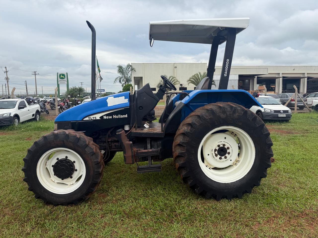 Trator agrícola New Holland TL 75E 4X4 2003 - Imagem 2