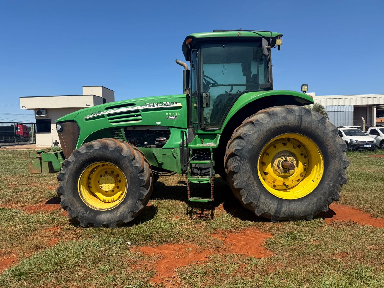 Trator agrícola John Deere 7715 4X4 2010 - Imagem 1