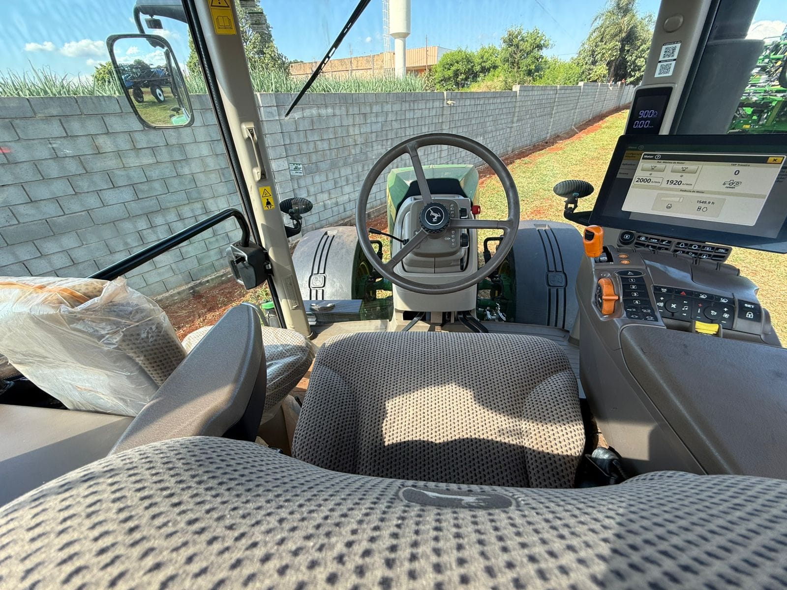 Trator agrícola John Deere 8345 R 2024 - Imagem 3