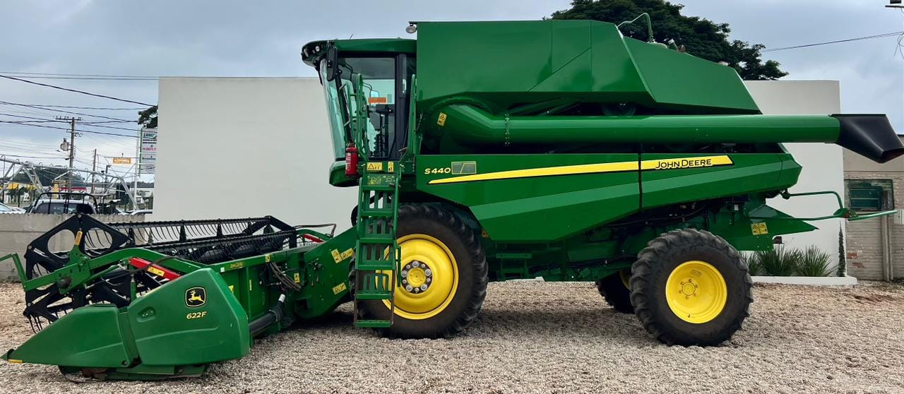 Colheitadeira John Deere S440 2022 - Imagem 1