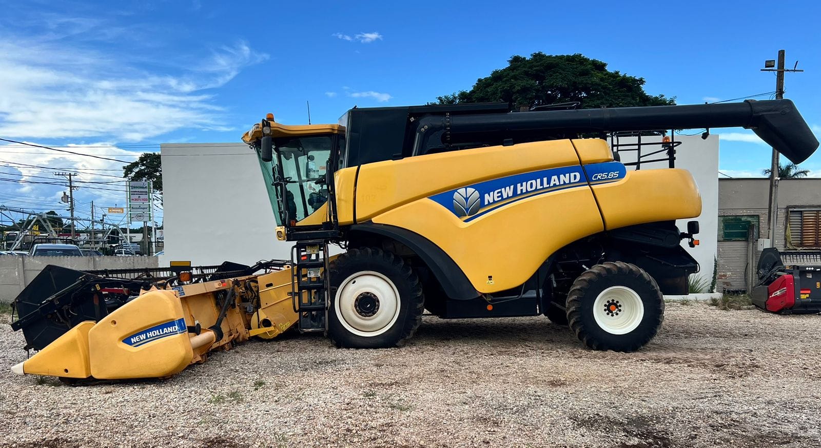 Colheitadeira New Holland CR 5.85 2016 - Imagem 1