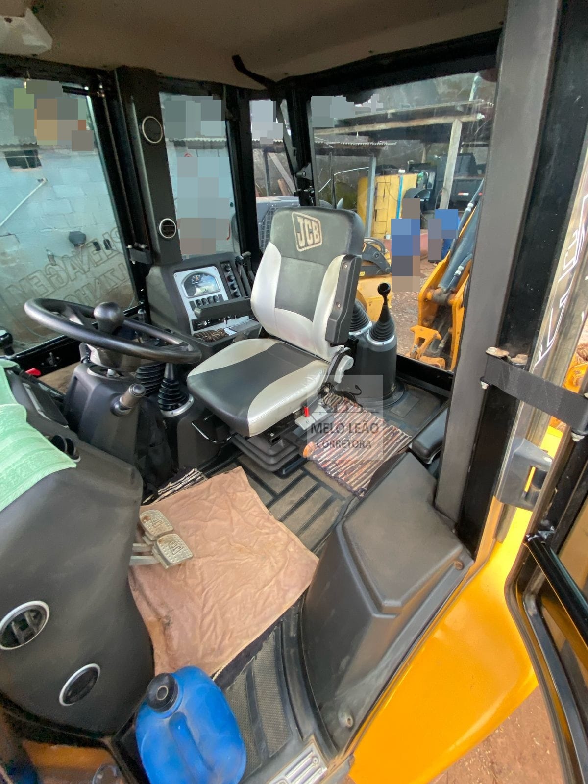 Retroescavadeira JCB 3CX 2023 - Imagem 7