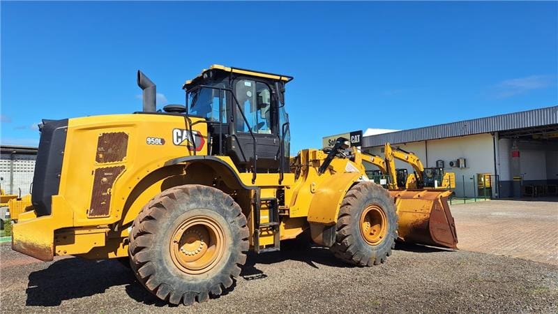 Pá Carregadeira Caterpillar 950L 2020 - Imagem 2