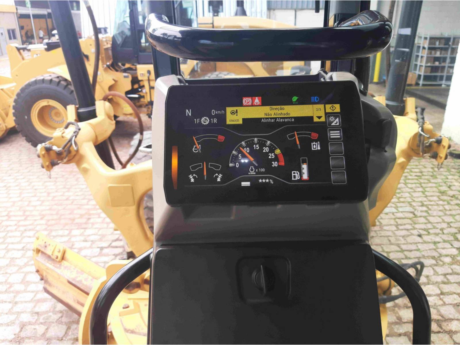 Motoniveladora Caterpillar 120 2017 - Imagem 14