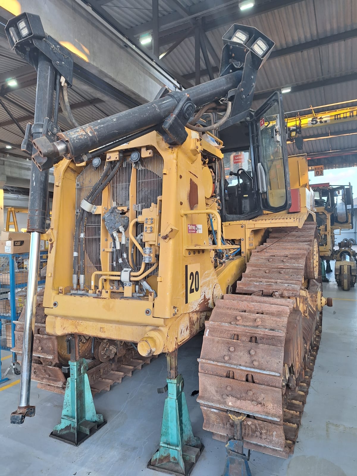 Trator de esteira Caterpillar D8T 2022 - Imagem 1
