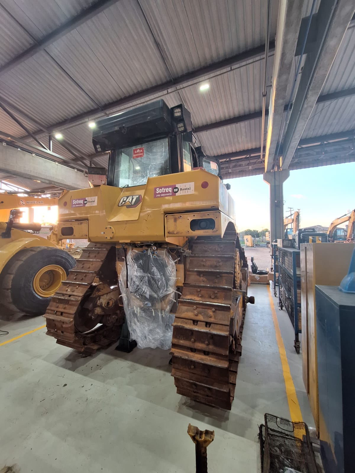 Trator de esteira Caterpillar D8T 2022 - Imagem 2