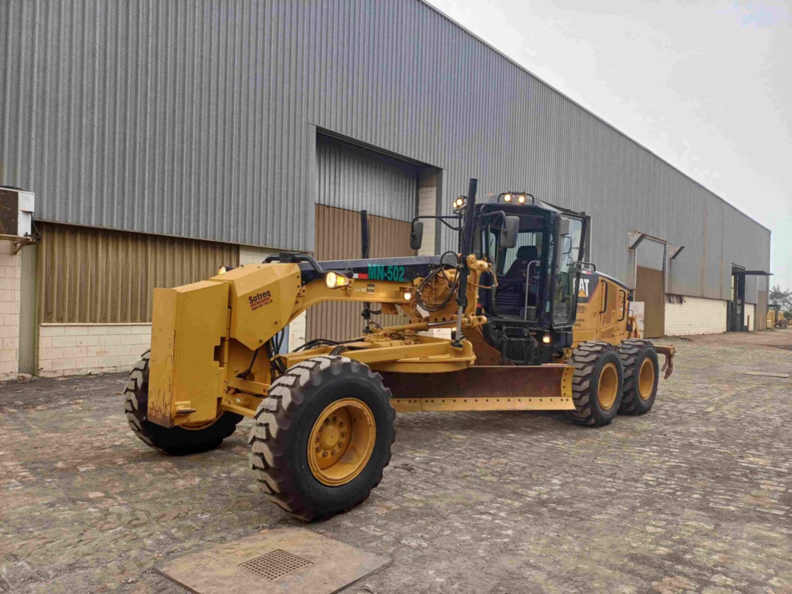 Motoniveladora Caterpillar 12M 2018 - Imagem 1